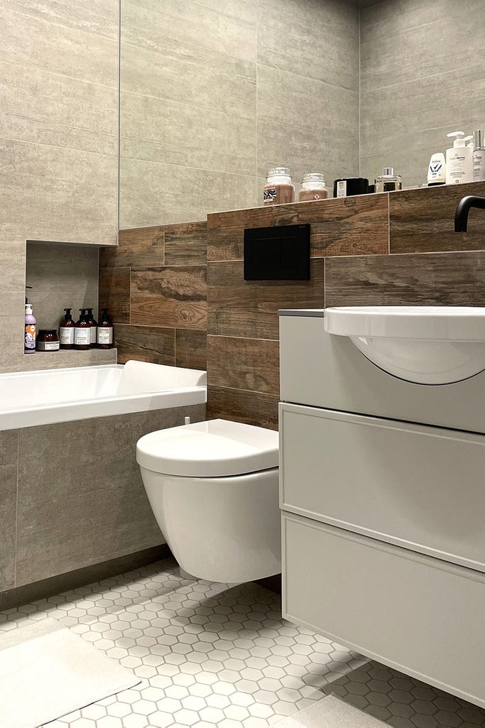 nowoczesna łazienka w kolorach brązowo szarych