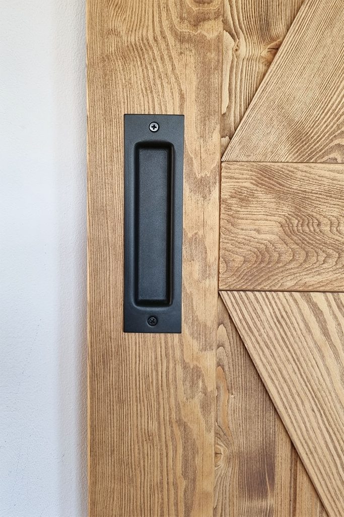 uchwyt do drzwi przesuwnych z litego drewna