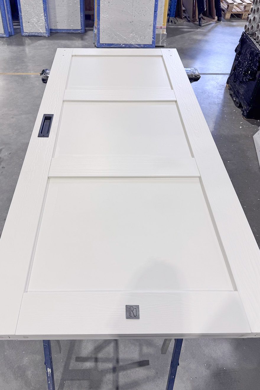 Sliding-door-MODERN-D2-900x2000-ral9010-colour-c1